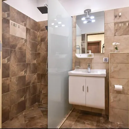 Top Center Retreat, Close To Main Street, Free Parking Sofia Exterior photo
