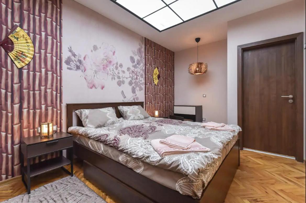 Center Retreat, Close To Main Street, Free Parking * Софія